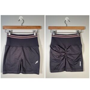 DOYOUEVEN Scrunch Seamless Spandex Shorts Grey/Pink M